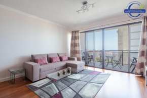 Elegant Apartment with Sea Views